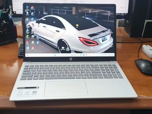 Ноутбук HP 15-fd0154wm Intel Core i5-1334U, 15.6, 8/512 ГБ, Рогун