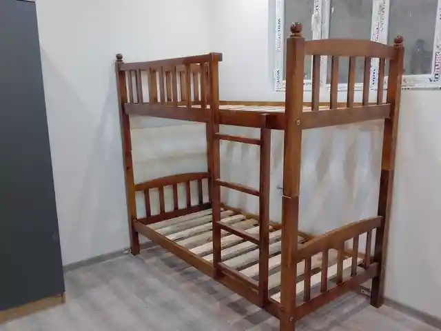 Двухъярусная кровать, Душанбе