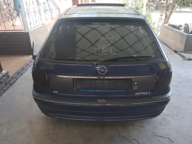Opel Astra F