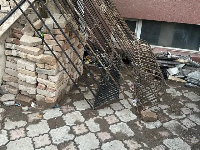 Решётки, Душанбе