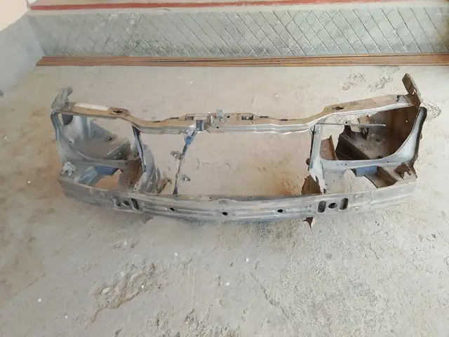 Мордочка от Мерседес Бенц W124, Хуҷанд
