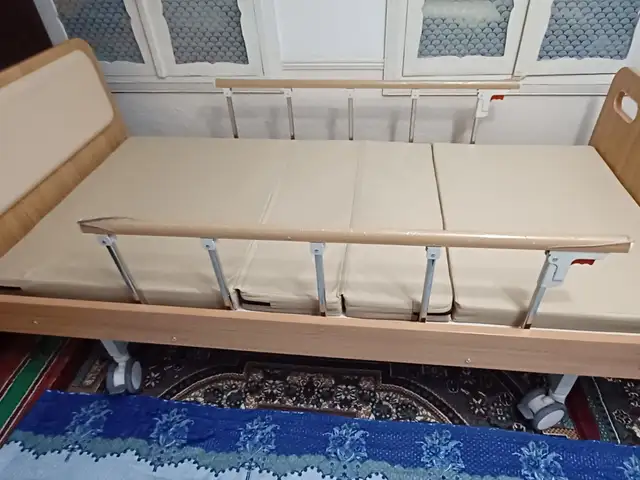 Медицинская кровать, Худжанд