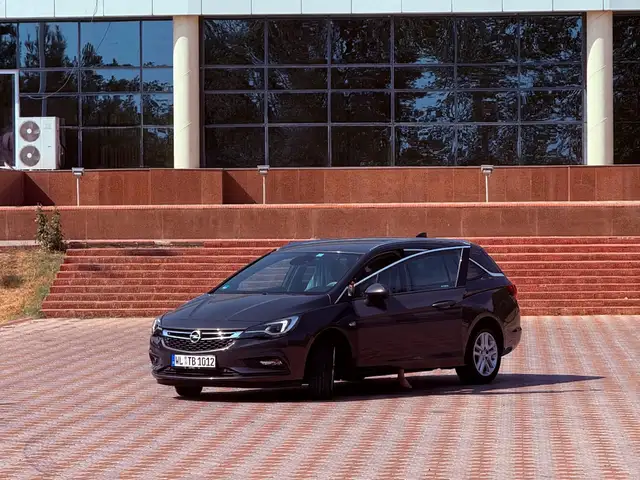 Opel Astra K