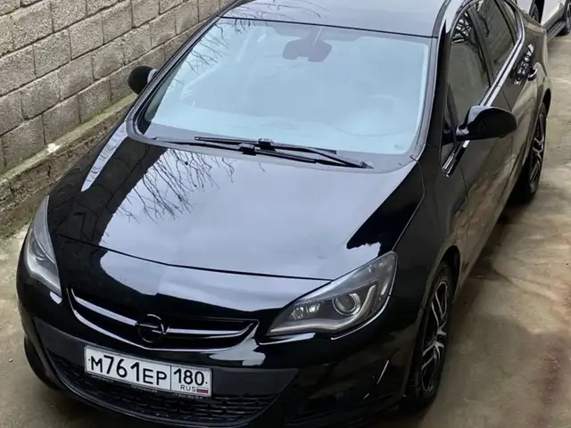 Opel Astra J