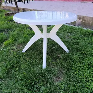 Пластмассовый стол, Душанбе