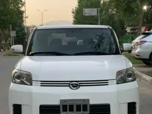 Лобовое стекло от Toyota Rumion, Душанбе