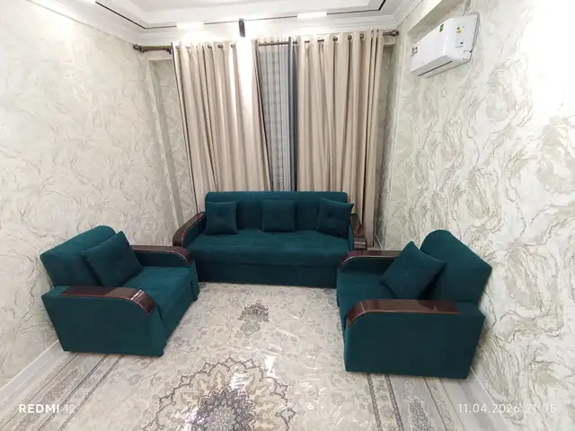 Диван тройка, Худжанд