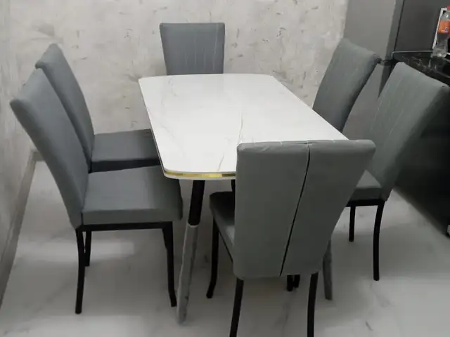 Стол и стулья, Душанбе