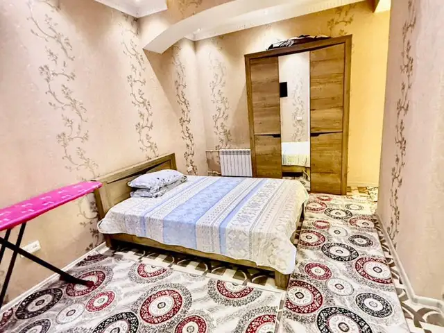 3-комн. квартира, 4 этаж, 130м², Дом печать, Душанбе