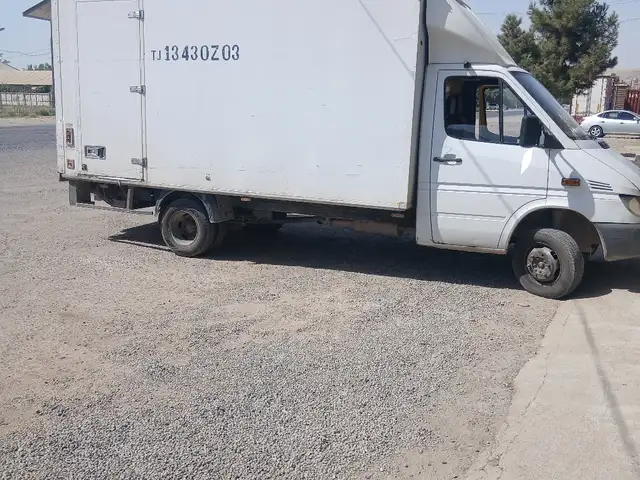 Грузовой фургон Mercedes-Benz Sprinter, 2006, Восеъ