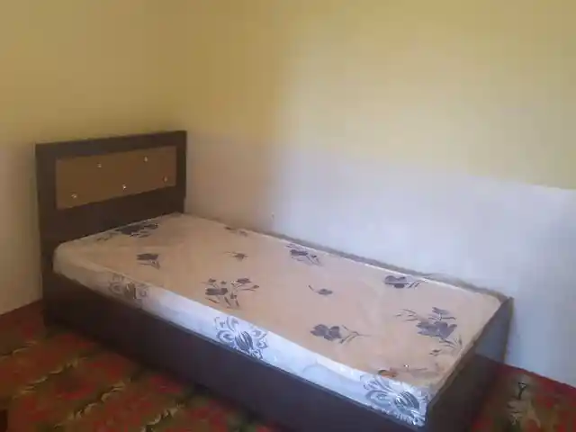Односпальная кровать, Душанбе