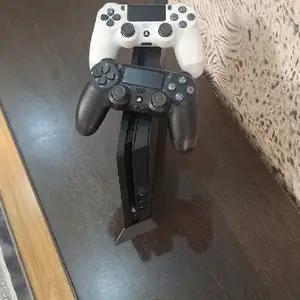 Игровая приставка Sony PlayStation 4 Slim 1TB, Хуҷанд