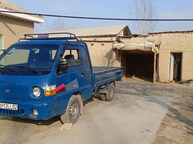 Бортовой автомобиль Hyundai Porter, 2001, Шахристон
