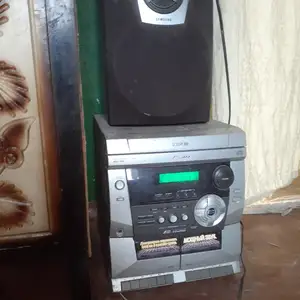 Музыкальный центр, Вахш