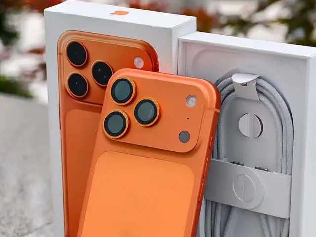 Apple iPhone 17 Pro Max, 512 gb, Cosmic Orange дубликат, Худжанд