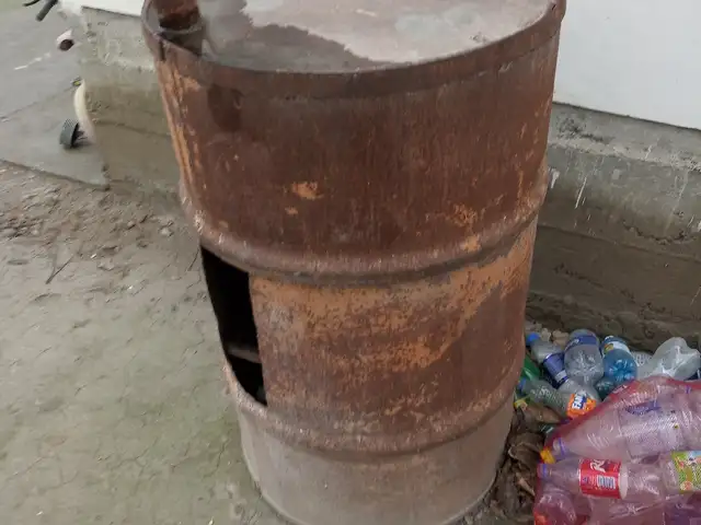 Бочка металлическая, Худжанд