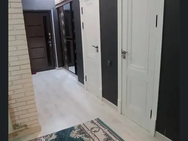 3-комн. квартира, 2 этаж, 82м², 7 ахтар. Поëни Корвон, Душанбе