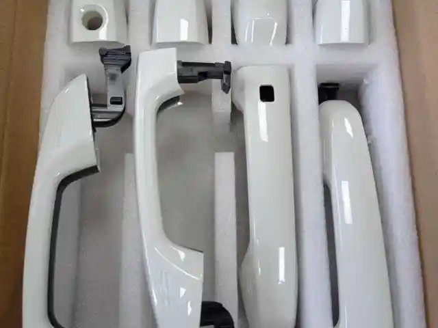 Ручки дверей внешние Toyota Land Cruiser 200 2007-15, Душанбе