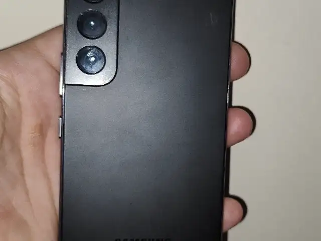 Samsung galaxy s22, Вахдат