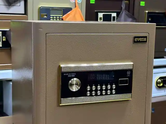 Сейф 35 evvens, Душанбе