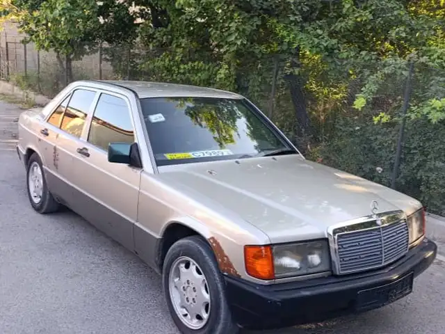 Mercedes-Benz W201