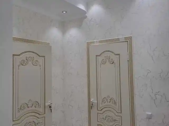 Дверь, Душанбе