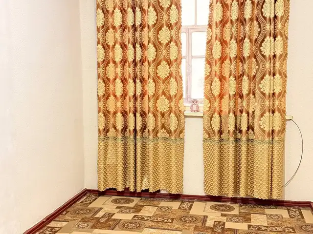 5-комн. квартира, 2 этаж, 100 м², 3 мкр, Турсунзаде