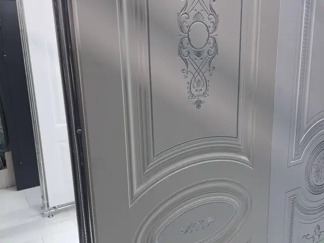 Дверь Эмаль, Душанбе