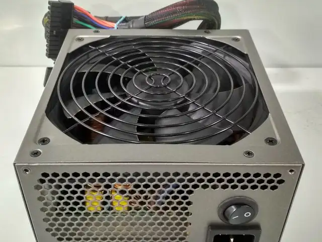 Блок питания Thermaltake TR2 RX 750W, Душанбе