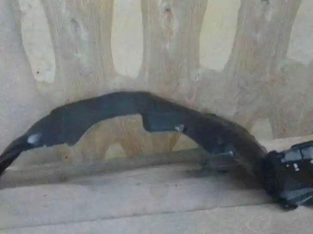 Подкрылок передний Toyota Corolla 2 2007-2010, Душанбе