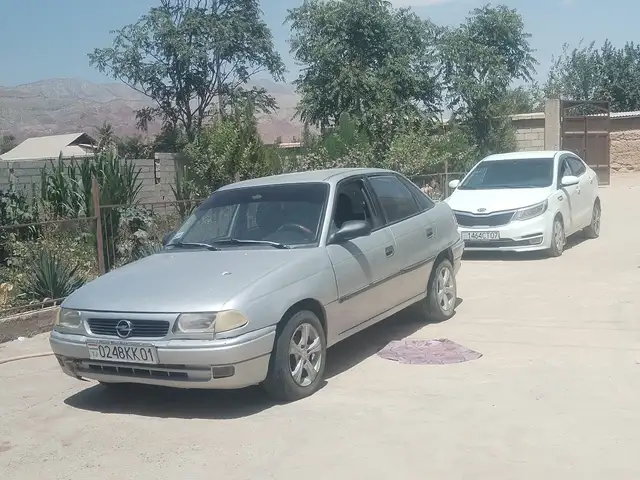 Opel Astra F