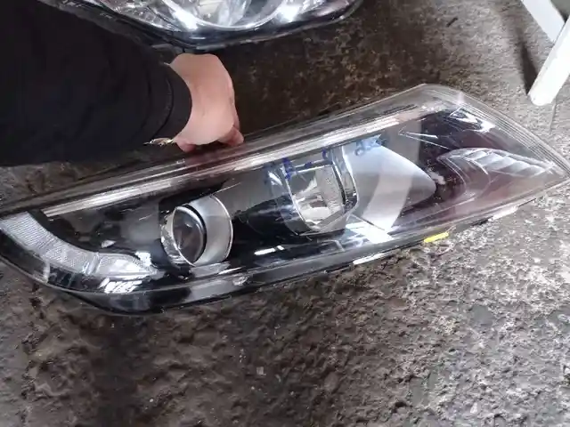 Фары от Kia K5 2014, Душанбе