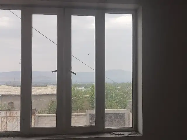 Пластиковые окна, Исфара