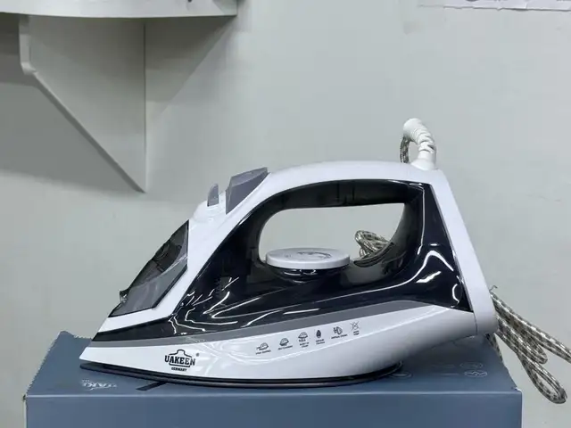 Утюг Uakeen, Худжанд