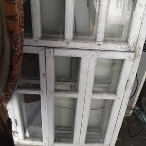 Окна, Турсунзаде