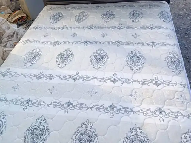 Диван двуспальный, Худжанд