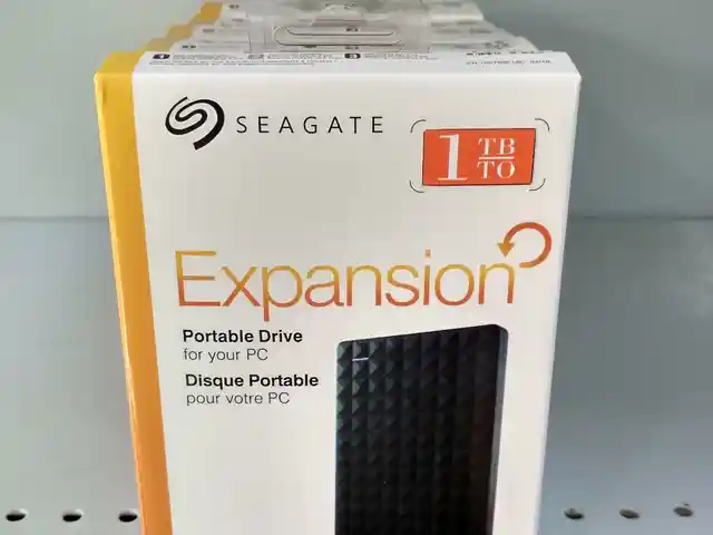 Внешний жёсткий диск USB 3.0 Seagate Expansion 1TB, Душанбе