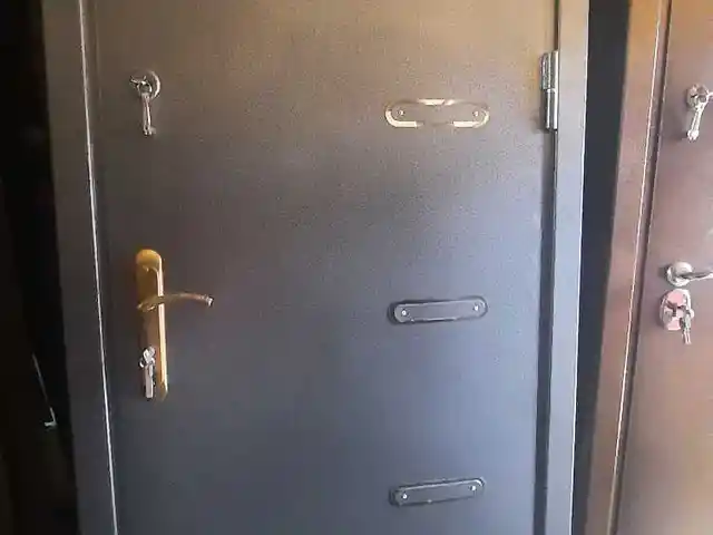 Железная дверь, Душанбе