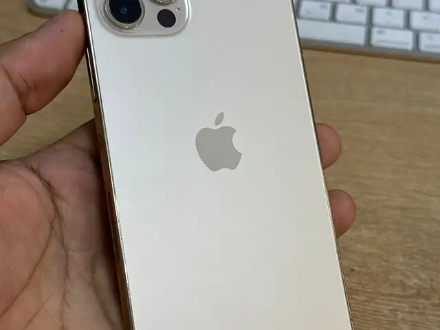 Apple iPhone 12 pro, 256 gb, Gold, Хуҷанд