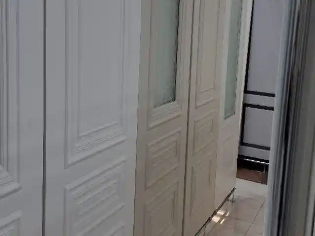 Дверь, Душанбе
