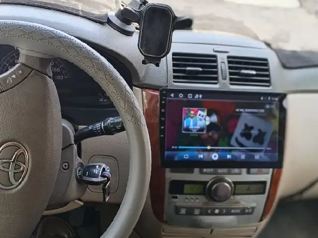 Toyota Ipsum