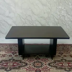 Стол для гостиной, Конибодом