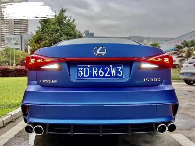 Задний бампер на Lexus is 250, Душанбе
