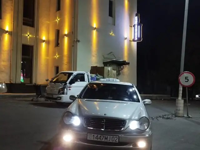 Mercedes-Benz C class