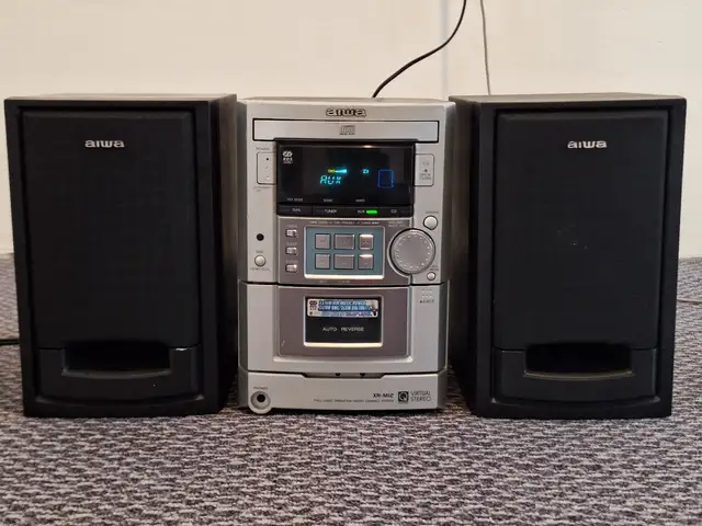 Музыкальный центр Aiwa, Душанбе