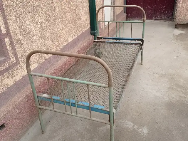 Кровать СССР, Бобоҷон Ғафуров