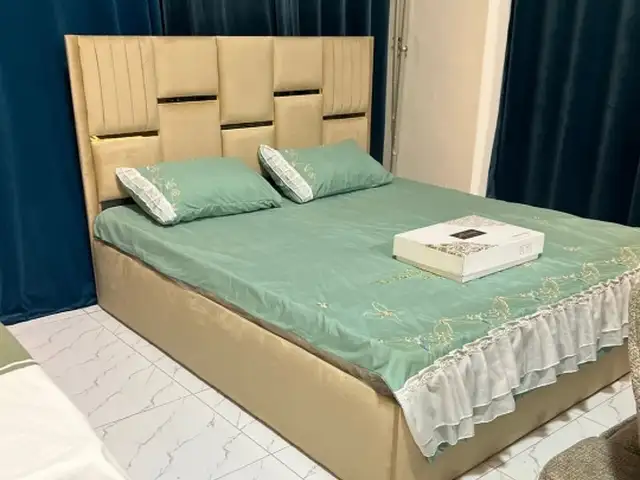Кровать двуспальная, Душанбе