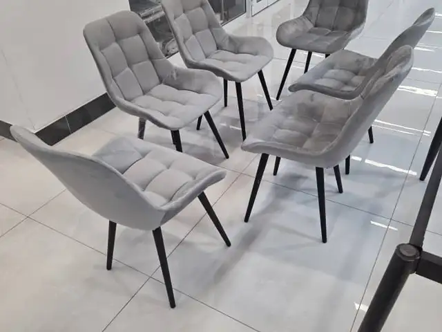 Стулья, Душанбе