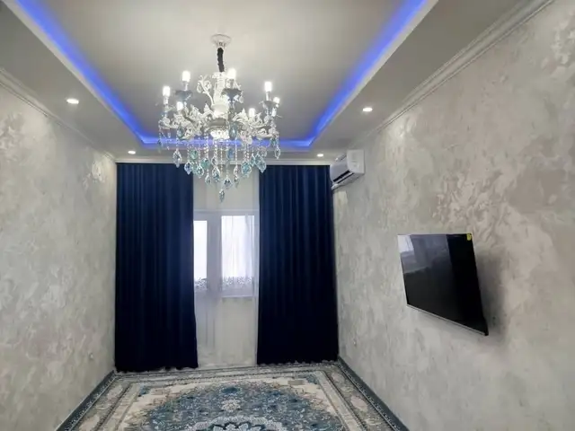 2-комн. квартира, 6 этаж, 77 м², Поликлиника, Рӯдакӣ