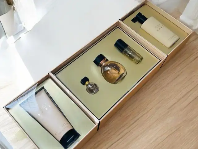 Victoria's Secret BARE, Душанбе
